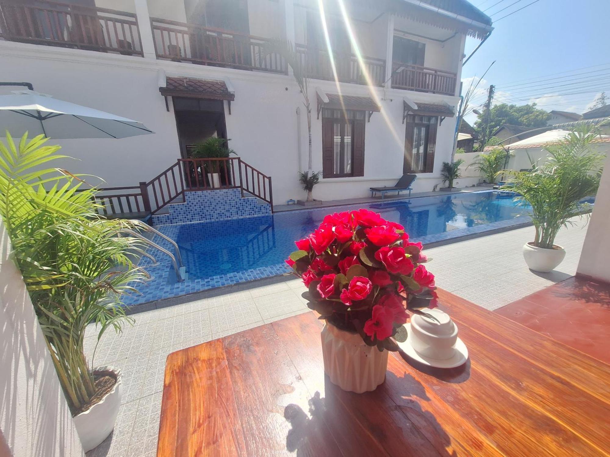 Luang Prabang Pavilion Hotel & Travel Exterior foto
